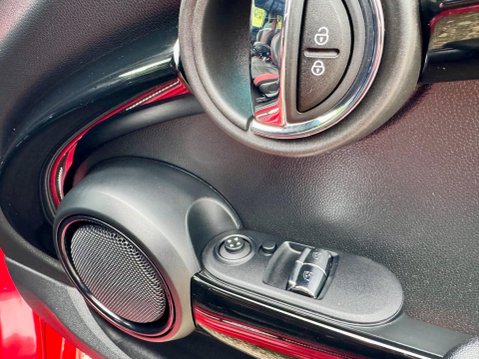 Mini Hatch 2.0 John Cooper Works Auto Euro 6 (s/s) 3dr 24