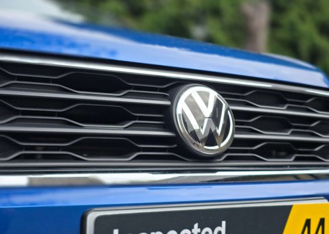 Volkswagen T-Roc 2.0 T-Roc SEL TSi 4Motion Semi-Auto 4WD 5dr 68