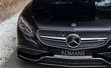 Mercedes-Benz S Class S65 Coupe 23