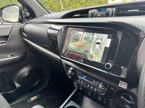Toyota Hilux GR SPORT 4WD D-4D DCB 36