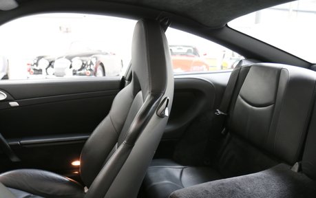 Porsche 911 Carrera S - Sensational Manual Coupe 20