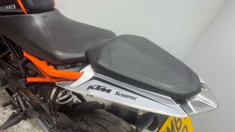 KTM Duke 2018 26K RUNNING PROJECT BIKE SPARES OR REPAIR 125CC NAKED 22