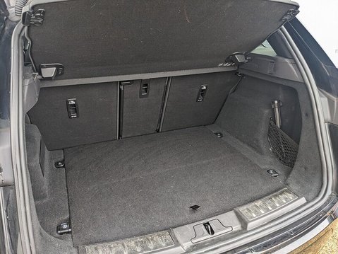 Land Rover Range Rover Evoque R-DYNAMIC S 19