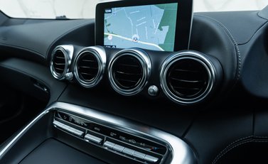 Mercedes-Benz Amg GT S PREMIUM 21