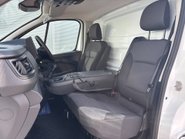 Renault Trafic LH30 Advance 150ps dCi Panel Van 4