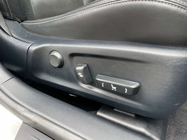 Lexus Is 2.5 IS 300h Advance CVT 4dr 63