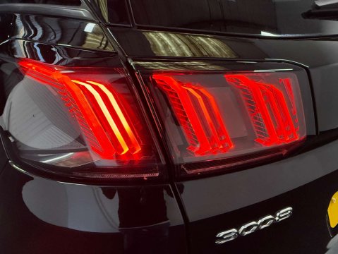 Peugeot 3008 1.2 3008 Allure Premium PureTech S/S 5dr 36