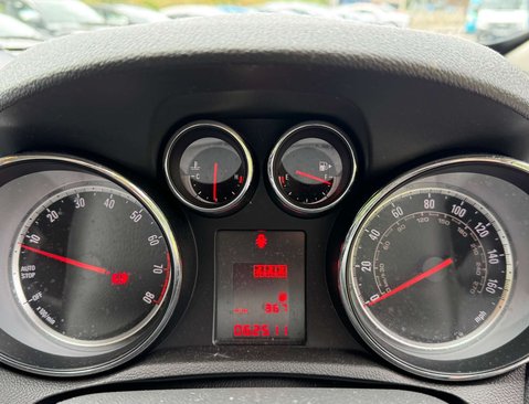 Vauxhall Mokka 1.6 Mokka Exclusive S/S 5dr 16