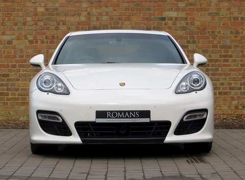 Porsche Panamera Turbo 2