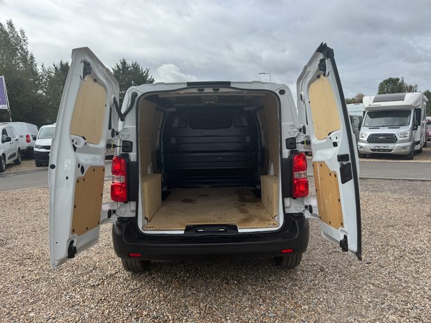 Citroen Dispatch MWB L2H1 Low Roof Enterprise 2900 EURO 6 8