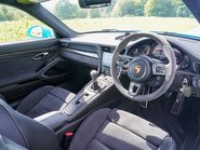 Porsche 911 CARRERA GTS 9