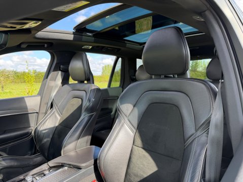 Volvo XC90 2.0 D5 PowerPulse R-Design Auto 4WD Euro 6 (s/s) 5dr 52