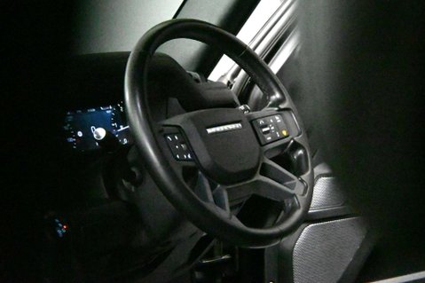 Land Rover Defender 3.0 Defender X-Dynamic HSE D MHEV A 4WD 5dr 7