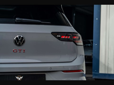 Volkswagen Golf 2.0 Golf GTi Clubsport TSi Semi-Auto 5dr 24