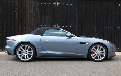 Jaguar F-Type V8 S - Stunning Example with a Great History 25