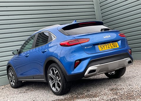 Kia Xceed 1.5 T-GDI CONNECT ISG 15