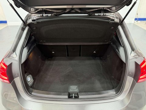 Mercedes-Benz A Class 2.0 A35 AMG (Premium Plus) Hatchback 5dr Petrol SpdS DCT 4MATIC Euro 6 (s/s 51