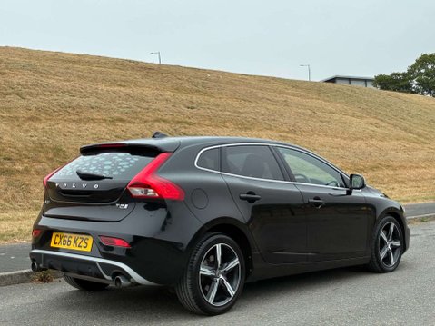 Volvo V40 2.0 V40 R-Design T2 5dr 8