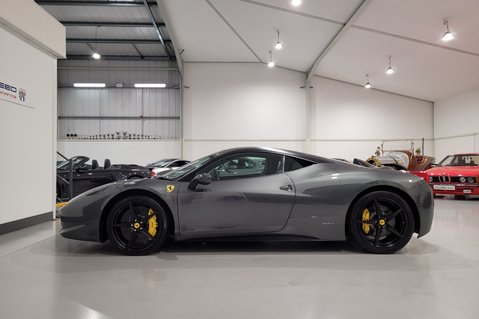 Ferrari 458 ITALIA DCT 8