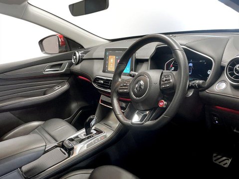 MG HS 1.5 T-GDI Trophy SUV 5dr Petrol DCT Euro 6 (s/s) (162 ps) Alloys - Air Con 12