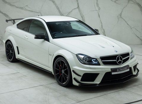 Mercedes-Benz C63 AMG Black Series 7