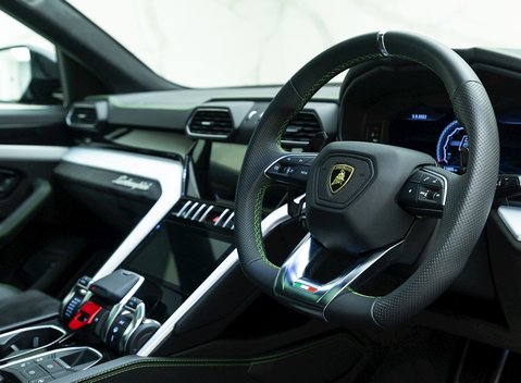 Lamborghini Urus 9