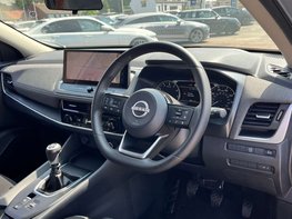 Nissan Qashqai 1.3 Qashqai Acenta Premium DiG-T MHEV 5dr 18