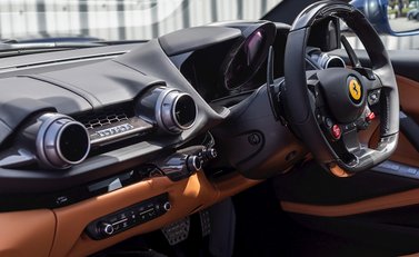 Ferrari 812 Superfast 14