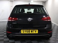 Volkswagen Golf SE NAVIGATION TDI 8