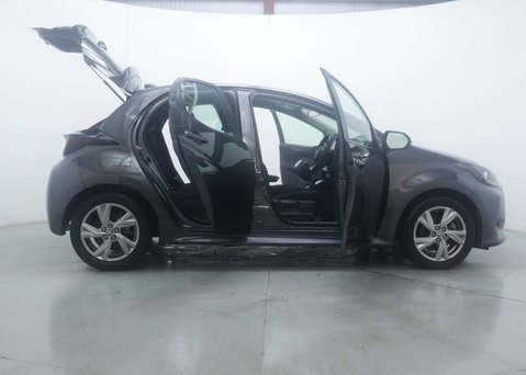 Toyota Yaris 1.5 Yaris Icon HEV CVT 5dr 53