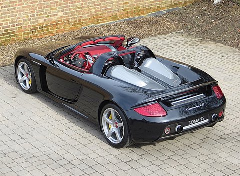 Porsche Carrera GT 8