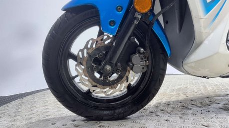 SYM Jet 2013 RUNNING PROJECT BIKE 50CC SCOOTER SPARES OR REPAIR MOPED 7