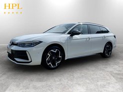 Volkswagen Passat 1.5 TSI eHybrid 19.7kWh R-Line Estate 5dr Petrol Plug-in Hybrid DSG Euro 6