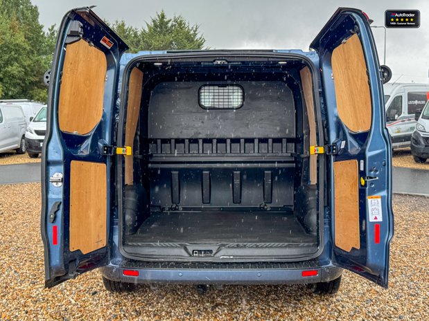 Ford Transit Custom AUTO Crew Cab SWB L1H1 320 Sport Air Con Camera Nav NO VAT SELECT 9