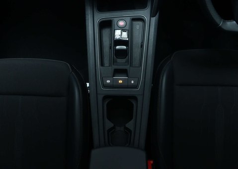 Cupra Leon 1.4 eHybrid 12.8kWh VZ2 Design Edition Hatchback 5dr Petrol Plug-in Hybrid 21