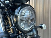 Triumph Bonneville 1.2 Bonneville Bobber Black 10