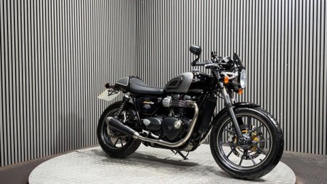 Triumph Street 900 2018 ONLY 7K LONG MOT MODERN RETRO 900CC 2