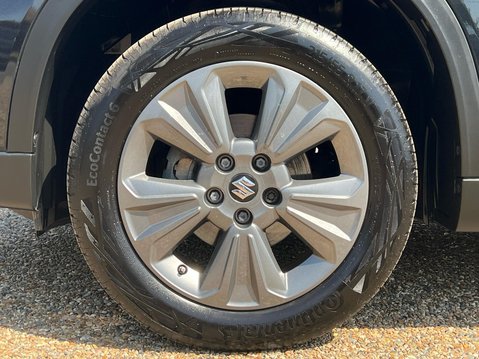 Suzuki Vitara SZ-T BOOSTERJET MHEV 4
