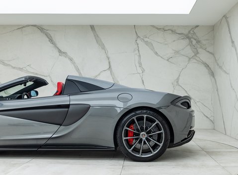 McLaren 570S Spider 50