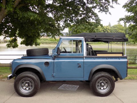 Land Rover 88 Series III SWB - John Brown HQ Special Edition 5