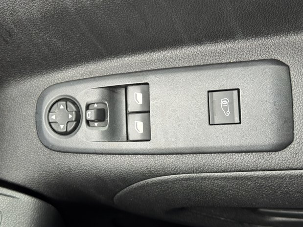 Peugeot Partner SWB L1H1 Low Roof Professional Premium+ Air Con Sensors EURO 6 20