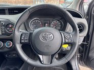 Toyota Yaris VVT-I ICON 13