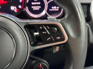 Porsche Cayenne 3.0T V6 Coupe 5dr Petrol TiptronicS 4WD Euro 6 (s/s) (340 ps) 41