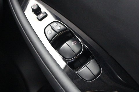 Nissan LEAF 5dr 160kW e+ N-Connecta 59kWh Automatic 18