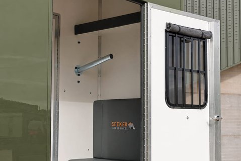 Renault Master BRAND NEW 3.5 TON STALLION BUILD EXTREME HEAVY DUTY HORSEBOX FROM SEEKER  10