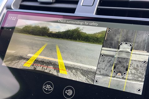 Land Rover Discovery D300 HSE Panel Van - Rear Seat Conversion / Black Pack 22