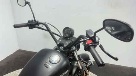 Sinnis Hoodlum 125 2019 ONLY 200 MILES NEW MOT SERVICED 125CC CRUISER BIKE 36