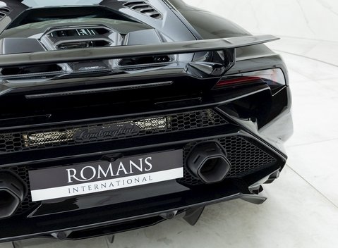 Lamborghini Huracan LP640-2 Tecnica 17