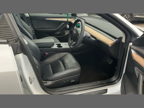 Tesla Model 3 Standard Range Plus Saloon 4dr Electric Auto RWD (241 bhp) 12