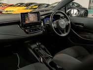 Toyota Corolla 1.8 VVT-h Design Touring Sports 5dr Petrol Hybrid CVT Euro 6 (s/s) (122 ps) 2